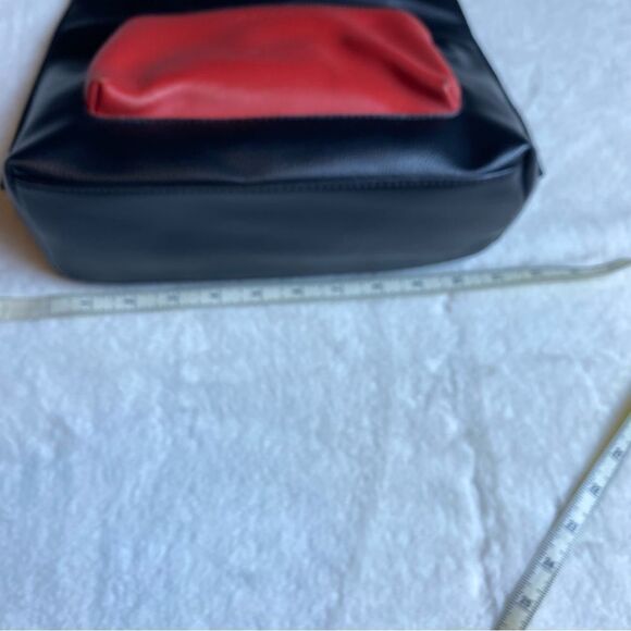 Tolblanc Black and Red Leather Convertible Shoulder Bag to Backpack Bag - Picture 11 of 14
